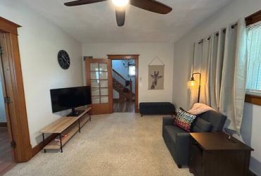 Home Stay in Galesburg