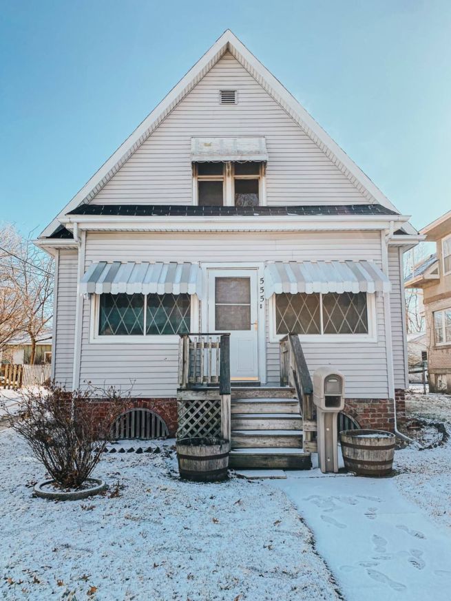 Relaxing Galesburg Getaway