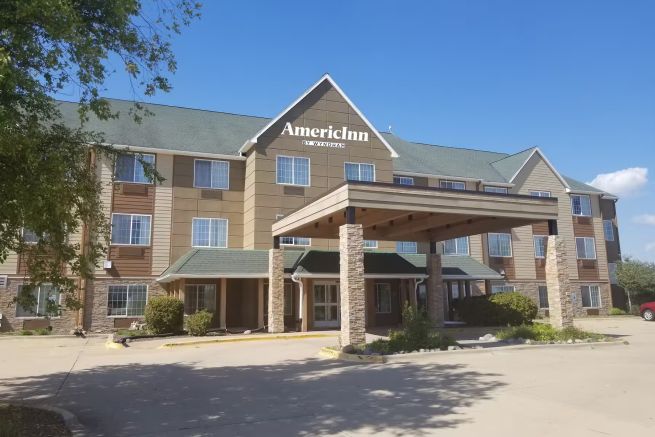 AmericInn By Wyndham Galesburg